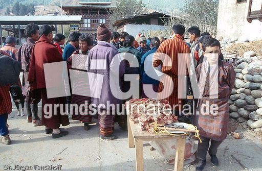 1051_Bhutan_1994_Markt in Paro.jpg